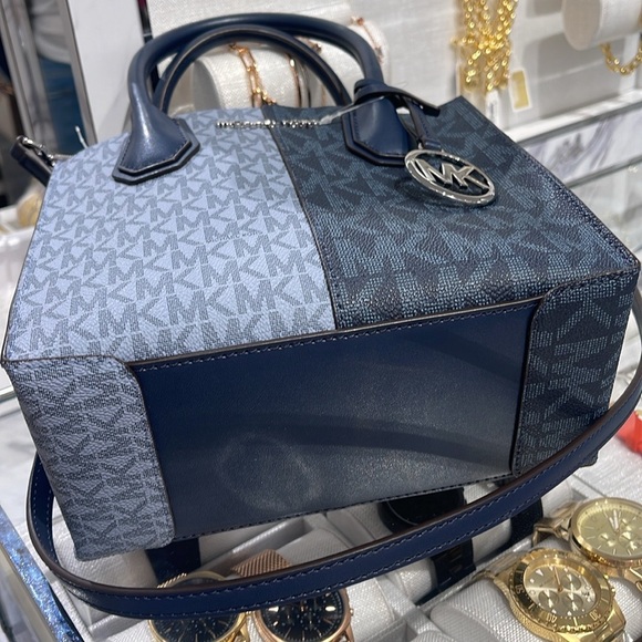 Michael Kors Blue and Black Women's Bag - Picture 13 of 16